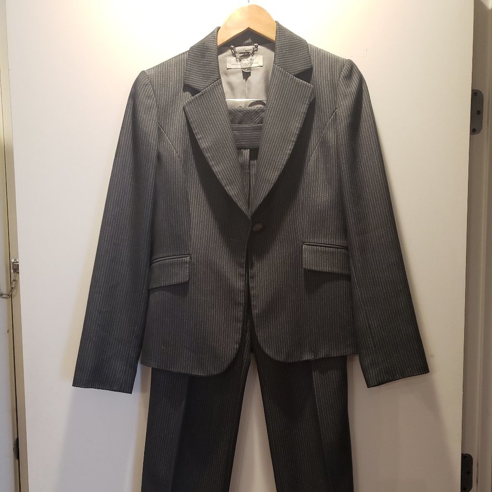 Tahari women's pinstripe suit set - size 4